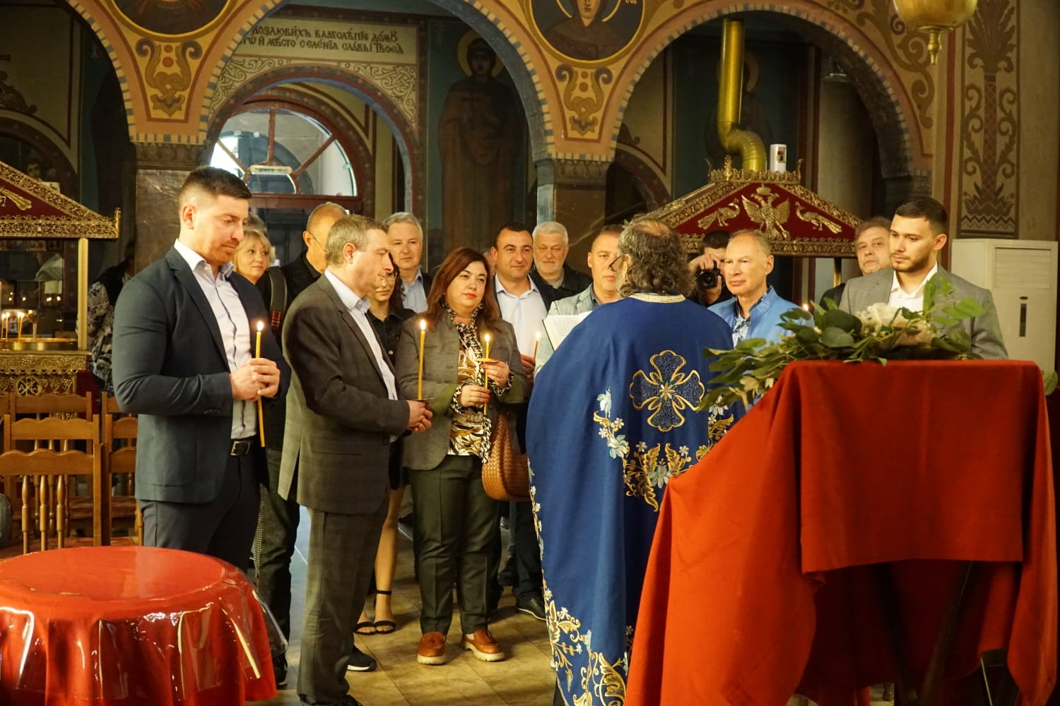 ГЕРБ – СДС откри предизборната кампания в Русе с водосвет